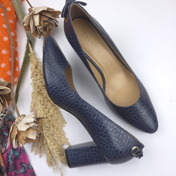 Talbots Women's Blue Embossed Block Heels Pumps Sz 9.5m - Picture 7 of 12